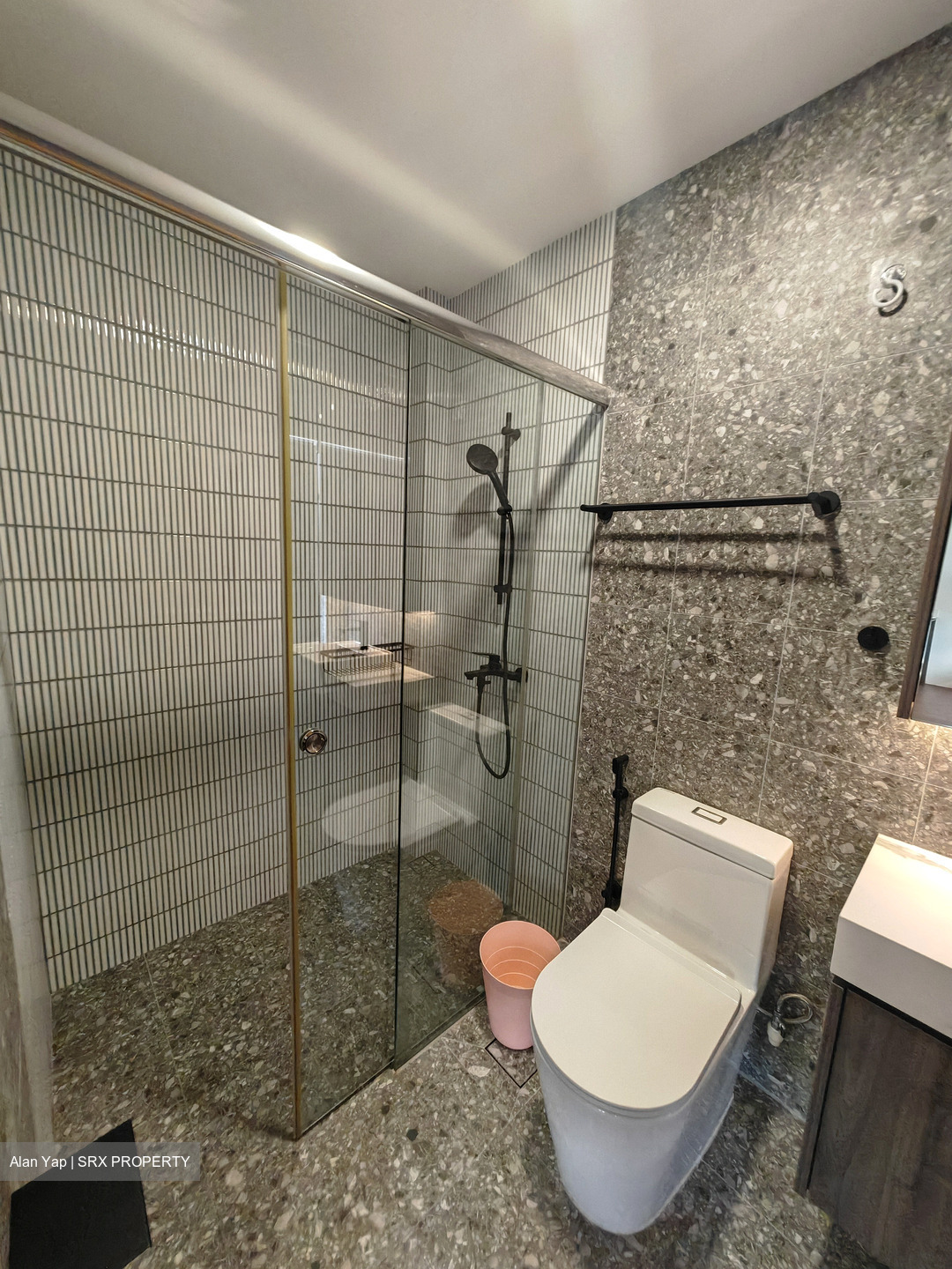 Serangoon Road (D8), Shop House #614689971